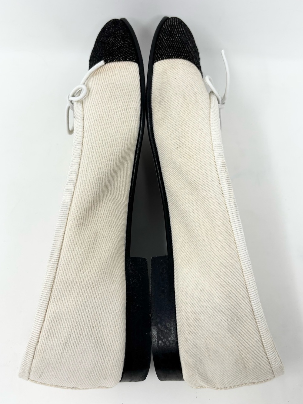 CHANEL Two Tone Ballet Flats Ivory Black Denim Cap Toe size 37 6-6.5 - Picture 10 of 15